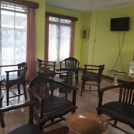 Hotel Puri Ageng Джокьякарта Экстерьер фото