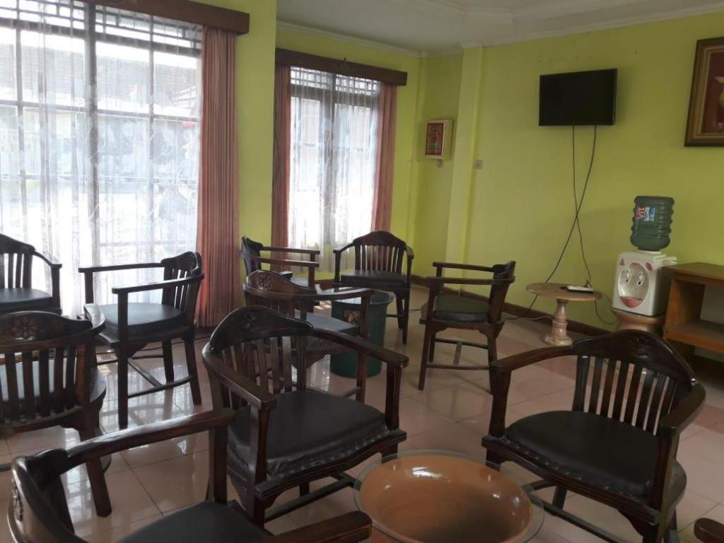 Hotel Puri Ageng Джокьякарта Экстерьер фото
